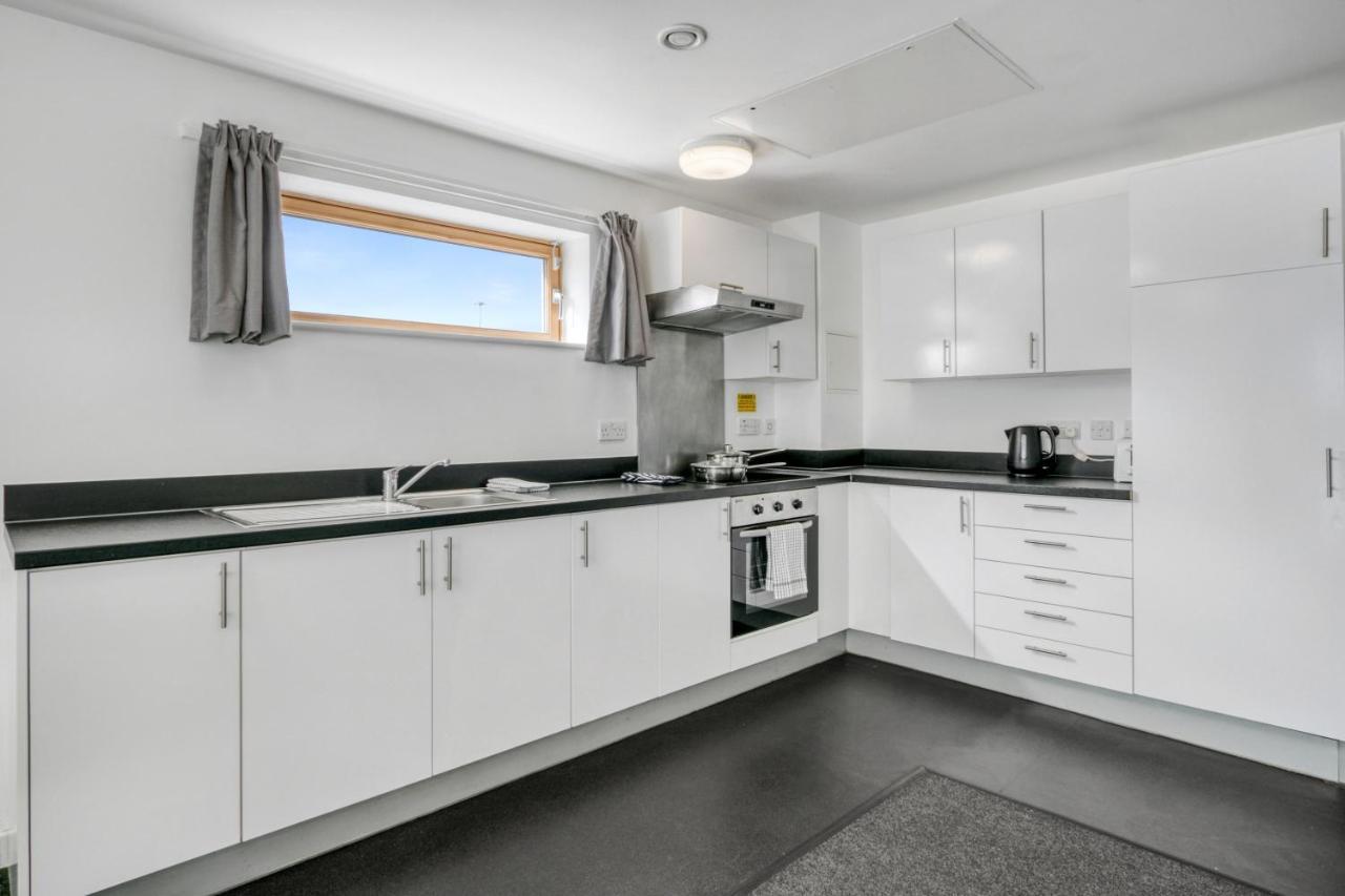 Bright & Central Room In Luton, Sleeps 2 Luton  Exterior foto